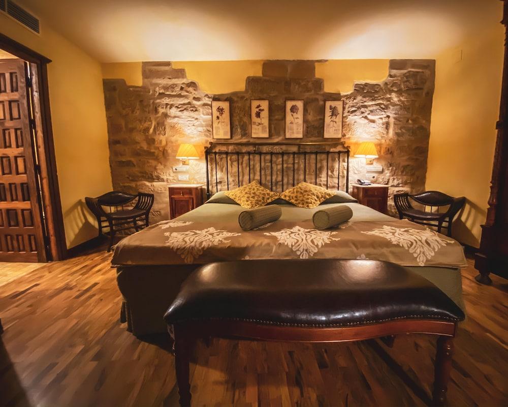Hotel Cetina Palacio De Los Salcedo Баеза Екстериор снимка